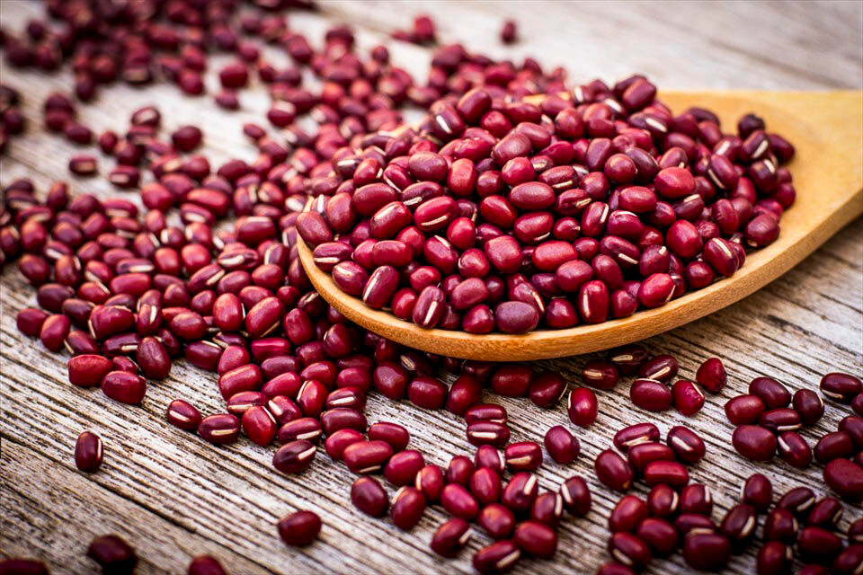 Source sustainable ingredients for chè đậu đỏ